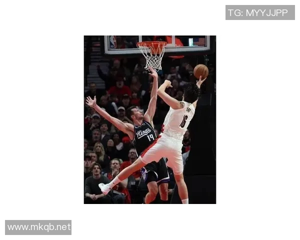 杨瀚森梦幻脚步+4记暴扣创四项个人里程碑，开拓者虽败犹荣